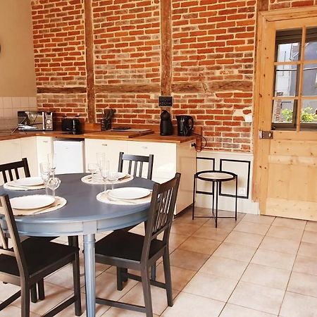 Apartmán Le 2 Pieces Avec Parking Prive Honfleur Exteriér fotografie