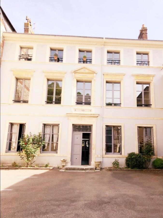 Apartmán Le 2 Pieces Avec Parking Prive Honfleur Exteriér fotografie